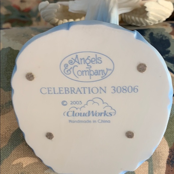 HALO WINGED CELEBRATION ANGEL with VOTIVE CANDLE HOLDER - Picture 5 of 6